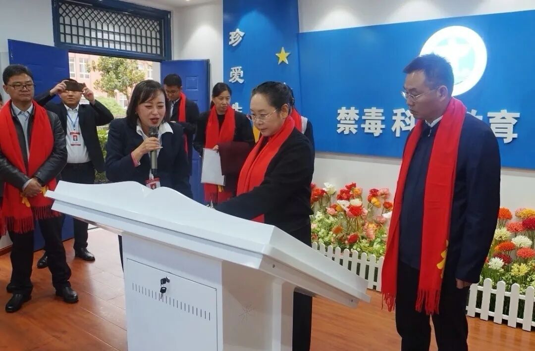 图片关键词