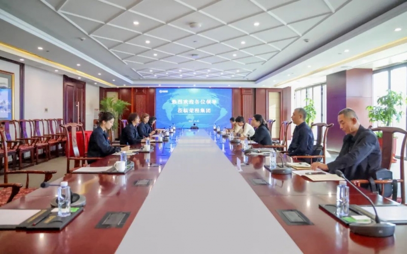 滨海新区红十字会党组书记、副会长任慧一行到尊龙凯时人生就是搏调研座谈