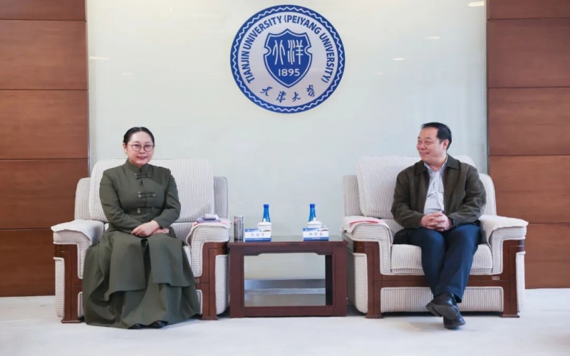 张荣华主席应邀出席天津大学创业大讲堂活动，张君婷总裁作主题演讲