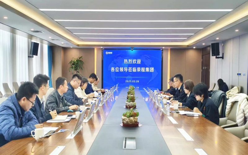 津南区科技局到尊龙凯时人生就是搏集团调研 共推人工智能产教融合发展
